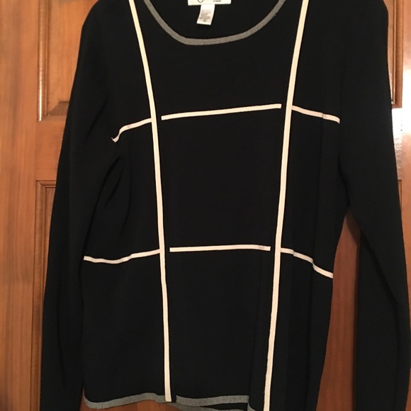 Ladies sweater - Picture 4 of 5